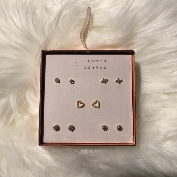 SOLD! LAUREN CONRAD EARRING STUDS - Picture 1 of 4